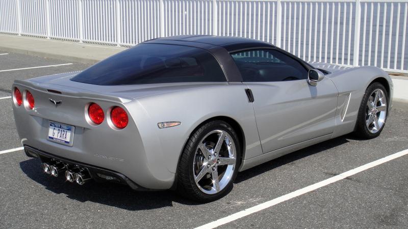 Need pics of silver c6 with black roof and halo Corvette Forum